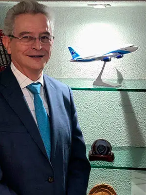 Alejandro Del Valle De La Vega Alejandro Del Valle De La Vega