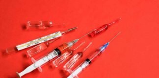 Prisma empresarial Es importante contar con dispositivos diseñados para prevenir punciones accidentales