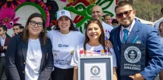 Clase de futbol más grande del mundo rompe Récord Guinness Nuevo récord Guinness