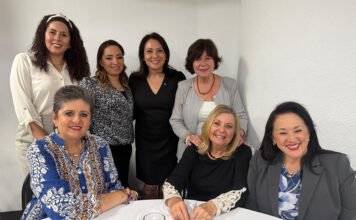 Claudia González, presidente de la AFEET, llevó a cabo su tercera junta reglamentaria La mesa principal presidida por Claudia Vázquez y expresidentes de la AFEET