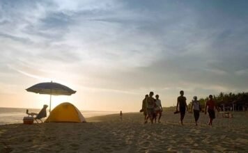 Valija Viajera Pareciera que a las autoridades gubernamentales les interesa engrosar las arcas nacionales, pero no meterle dinero al sector turístico que deja mucho dinero